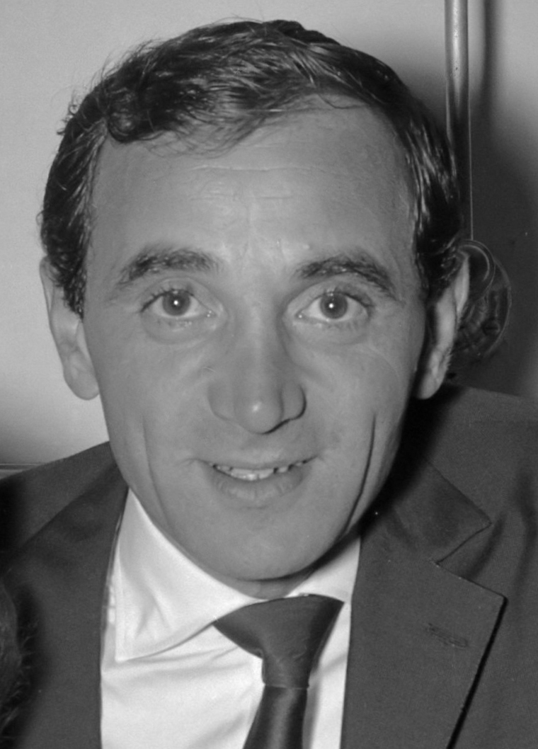 Charles Aznavour Biographie Ville Natale Valeur Nette Petite Amie Et Enfants