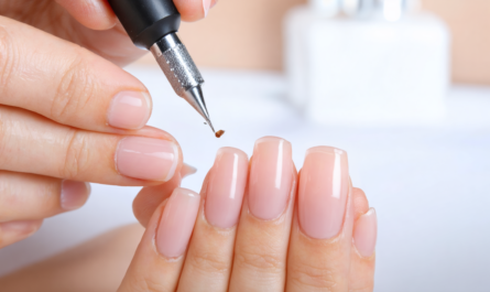 découvrez le cleaner ongle, l'astuce incontournable pour une manucure impeccable et sans défauts. obtenez des ongles parfaitement nettoyés et brillants avec nos conseils faciles et efficaces.